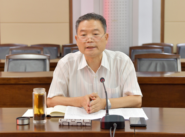 2、校党委书记李兴旺讲话--支勇平摄影.JPG