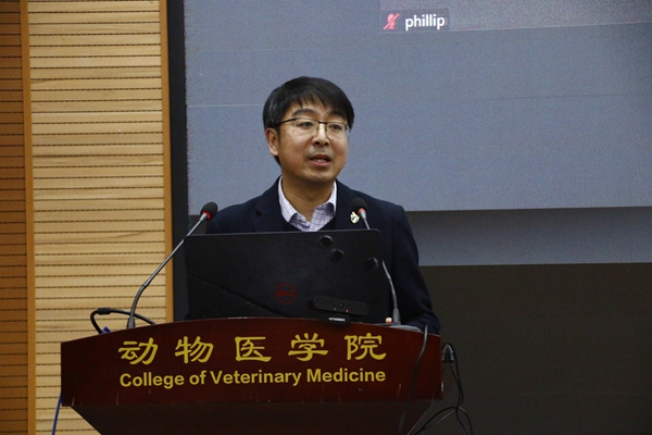 国际合作与交流处副处长邹宇峰讲话_副本.jpg
