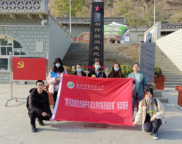 1团队合照_副本.jpg