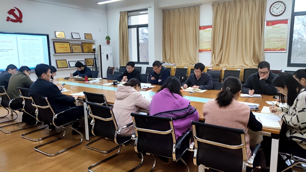 96fe3b9a7900493fb288cd7d352ca578.jpg 意识形态工作会议_副本.jpg