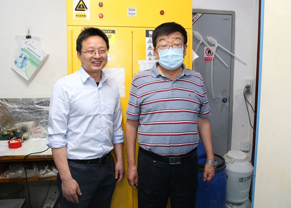 08吴普特检查化药学院实验室安全工作.jpg