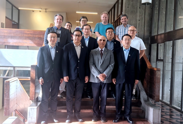 8 访问智利大学_副本.jpg