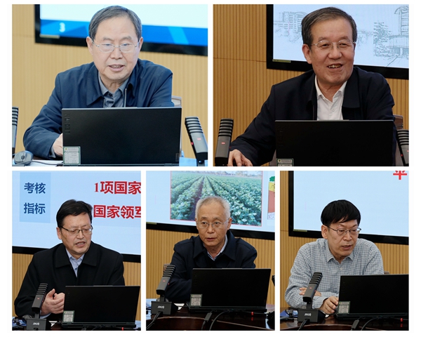 五个学科群首席专家依次汇报.jpg
