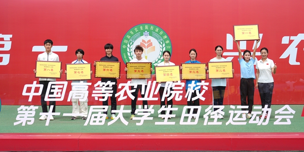 07学生乙组混合团体总分前八名颁奖_副本.jpg